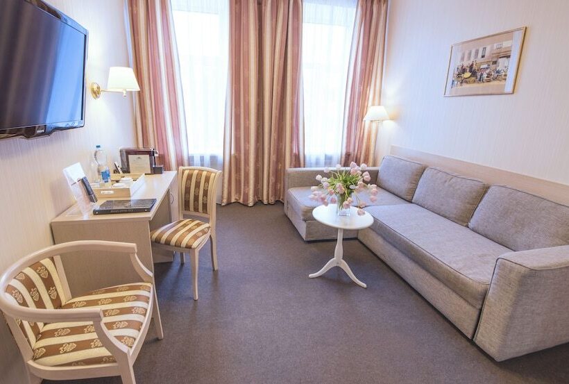 Quarto Deluxe, Bristol