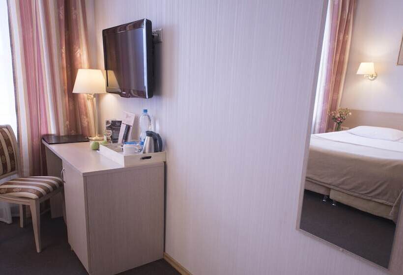 Quarto Estandar, Bristol