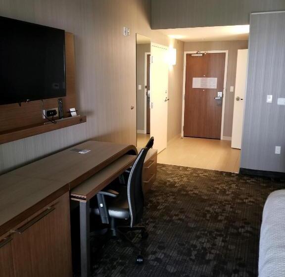 스탠다드 룸 킹사이즈 침대, Courtyard By Marriott Livermore