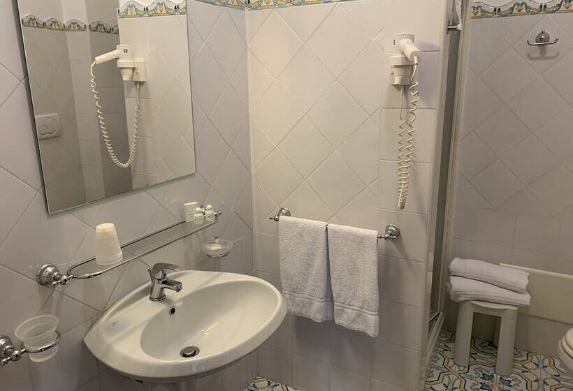 اتاق استاندارد, Grand Hotel La Playa
