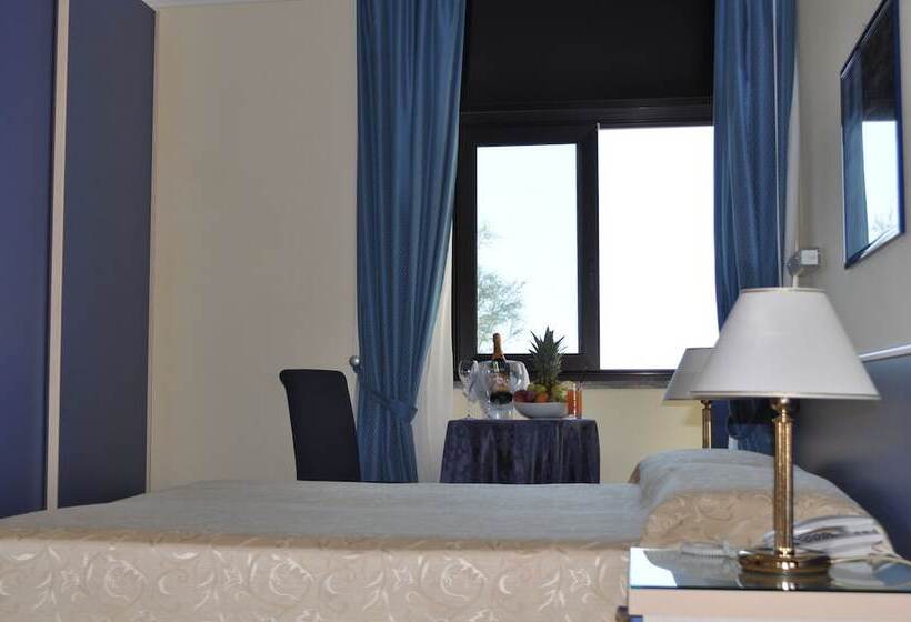 带海景的标准房, Grand Hotel La Playa