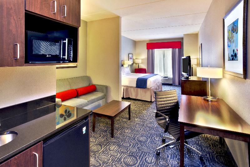 适合残疾人士使用的套间, Holiday Inn Express & Suites Oak Ridge, An Ihg