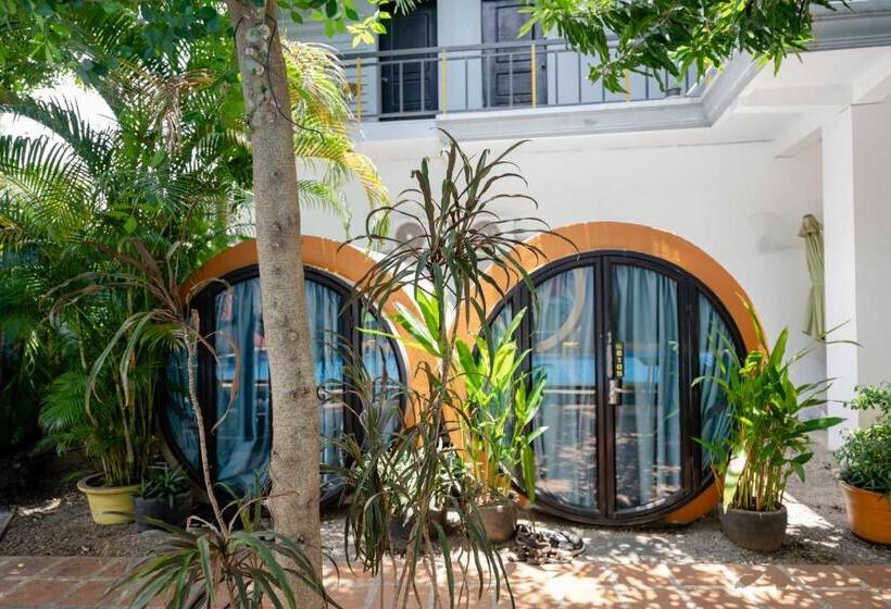 エコノミールーム, White Rabbit Hostel
