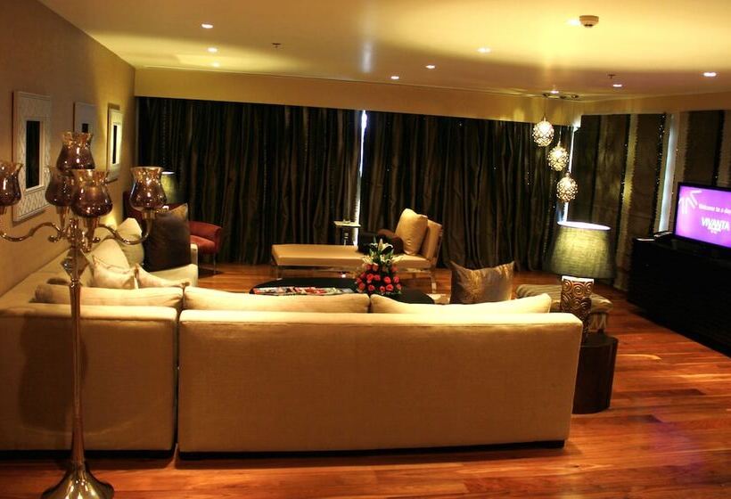 Superior room with lake view, Taj Dal View Srinagar