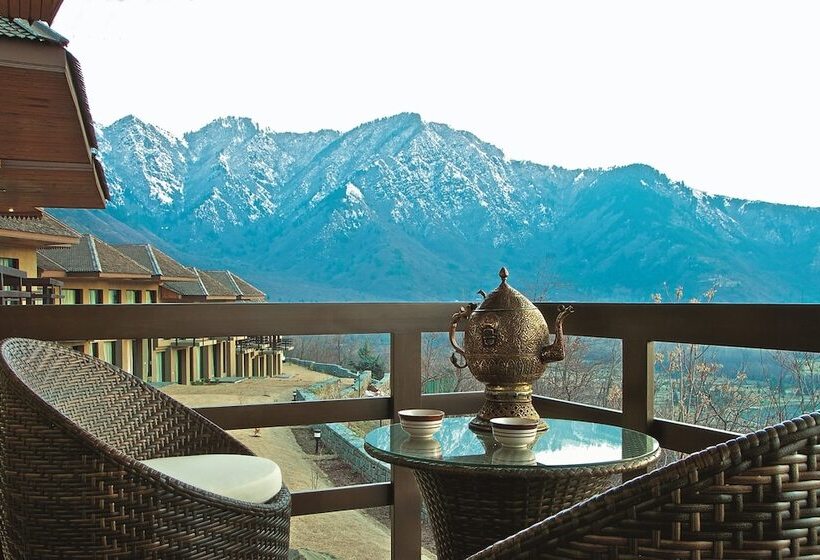 高级套房, Taj Dal View Srinagar