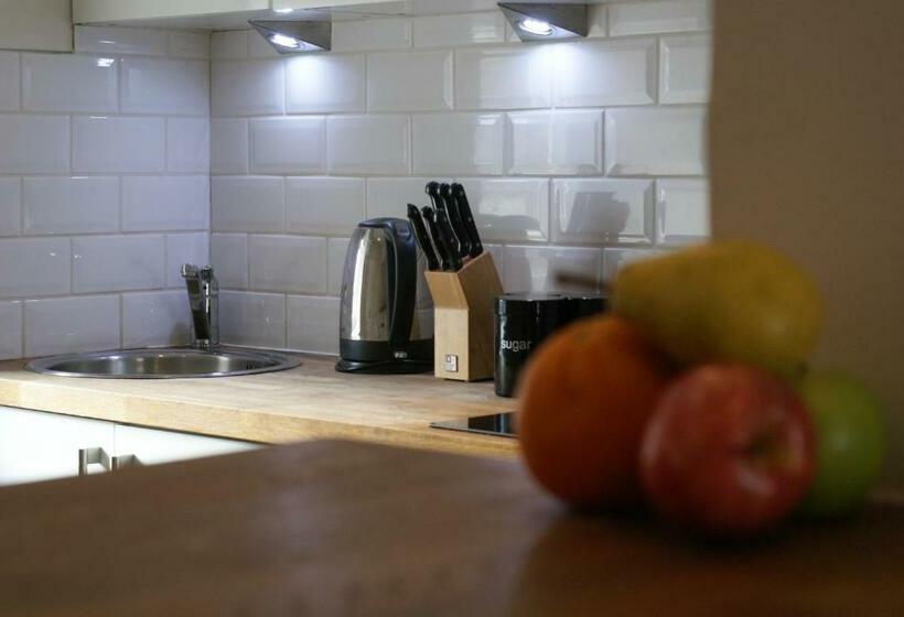 Апартаменты 1 Спальня, The Glen Mhor Apartments