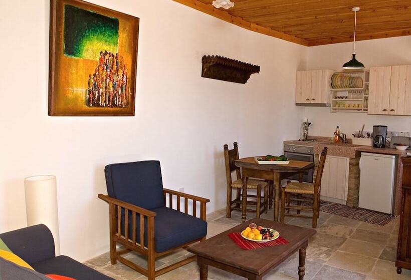 Апартаменты 1 Спальня, Eveleos Country House