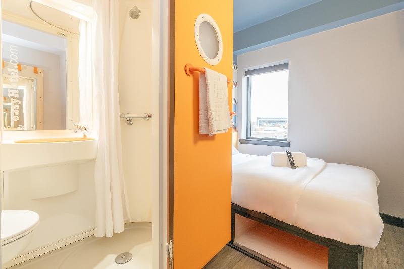 اتاق استاندارد, Easyhotel Glasgow City