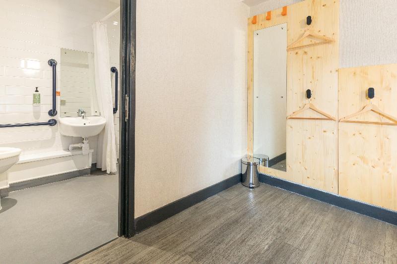 اتاق استاندارد برای معلولان, Easyhotel Glasgow City