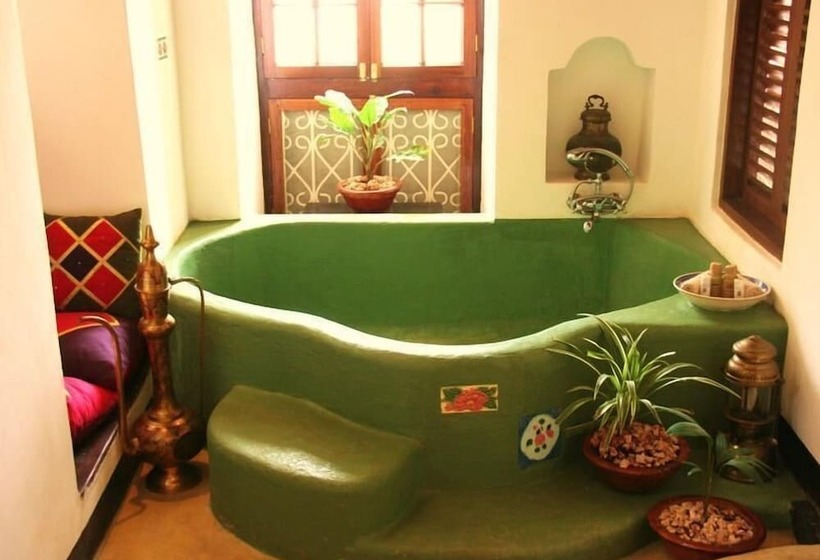 اتاق لوکس, The Swahili House