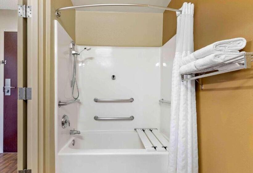 Студия Стандарт, Extended Stay America Suites  Cleveland  Brooklyn