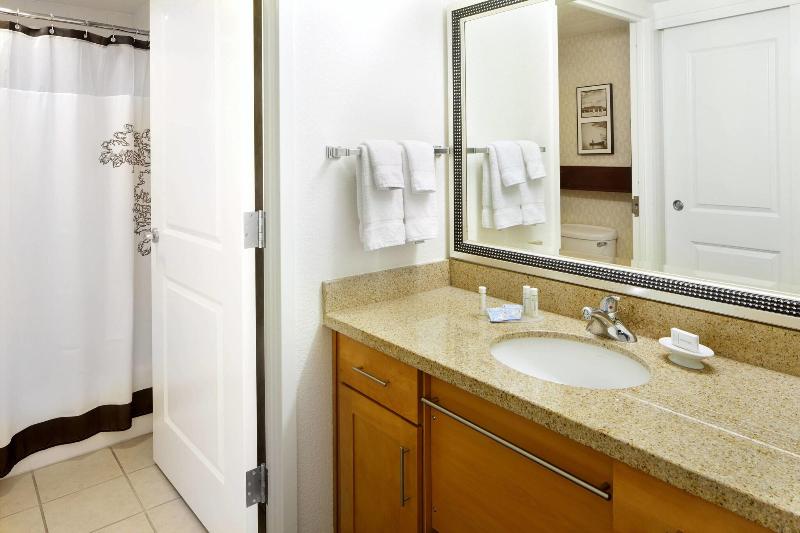 带大床的套房, Residence Inn By Marriott San Antonio Six Flags At The Rim
