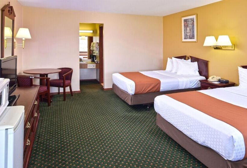 Номер Стандарт 2 Двуспальные Кровати, Americas Best Value Inn Plattsburgh