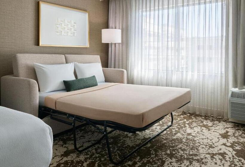 キングサイズベッドのスタンダードルーム, Courtyard By Marriott Los Angeles Pasadena Old Town