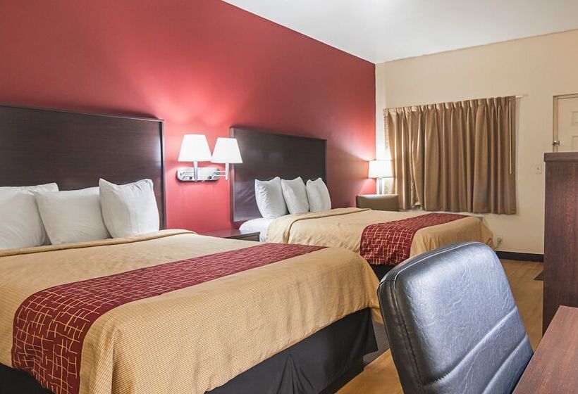 Номер Deluxe, Red Roof Inn & Suites Lake Orion/ Auburn Hills
