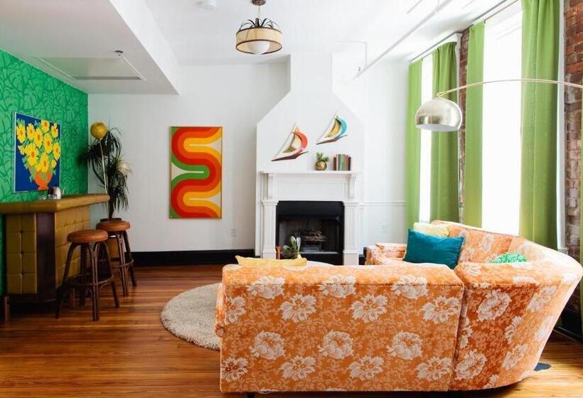 سوییت اجرایی, The Dwell Hotel, A Member Of Design Hotels