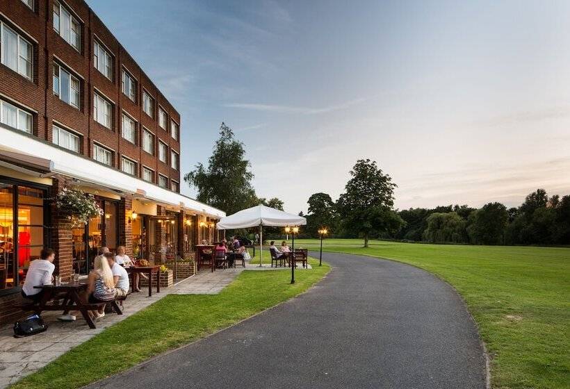 اتاق کلاسیک خانوادگی, Mercure Maidstone Great Danes