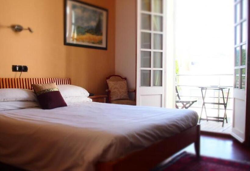 Номер Стандарт с Балконом Вид на Сад, Privat Hotel Liberty Sitges
