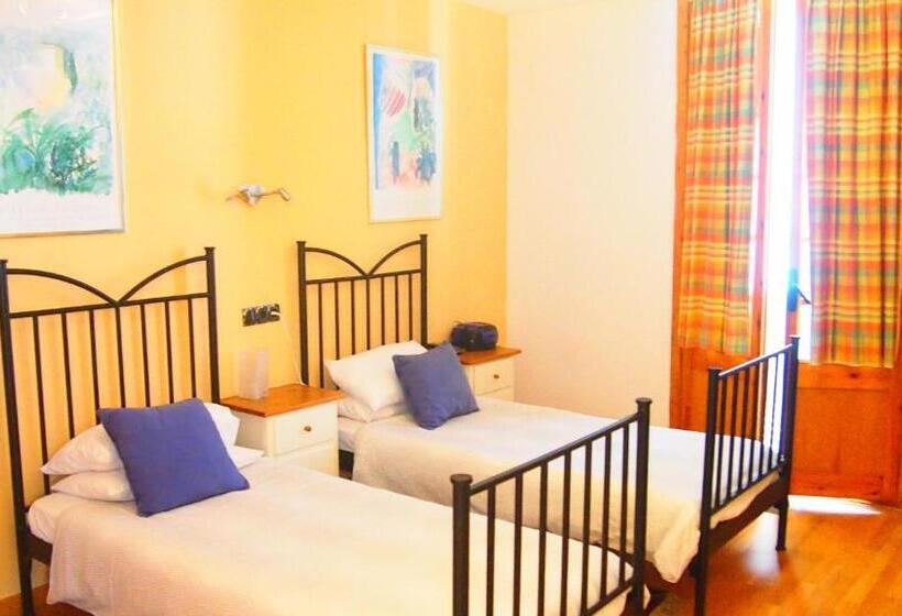 Номер Стандарт с Балконом Вид на Сад, Privat Hotel Liberty Sitges