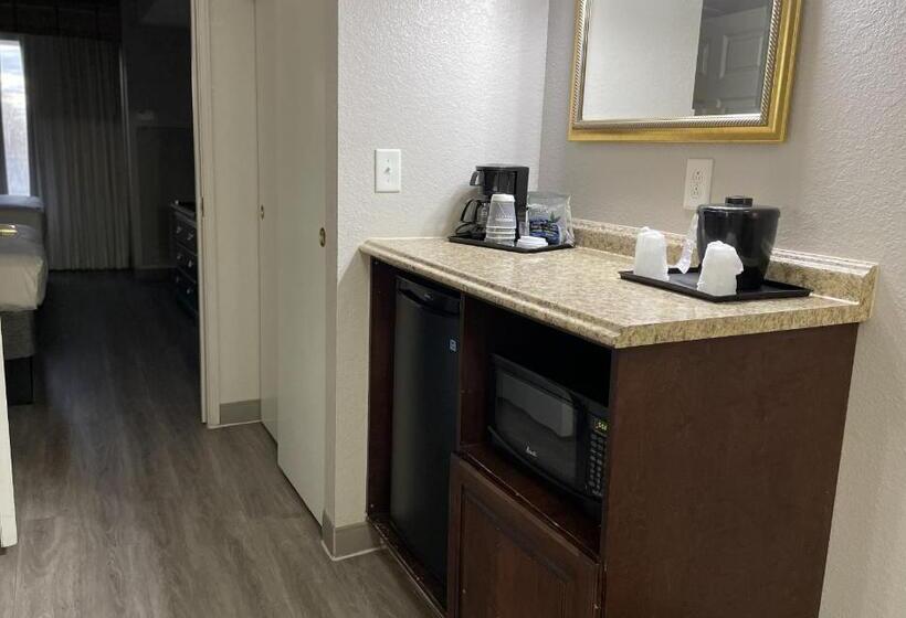 자쿠지 스위트, Country Inn & Suites By Radisson, Albany, Ga