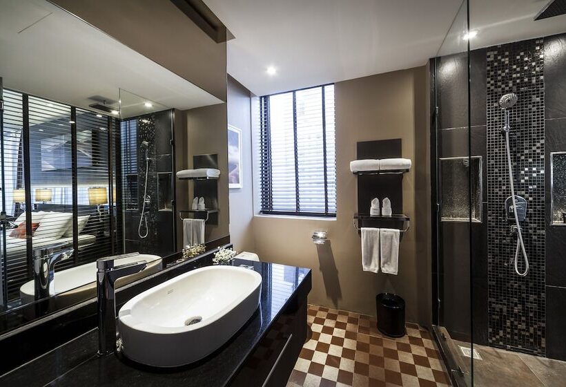 اتاق اجرایی, The Continent Hotel Sukhumvit   Asok Bts Bangkok