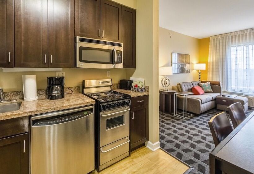 Люкс, Towneplace Suites Dayton North