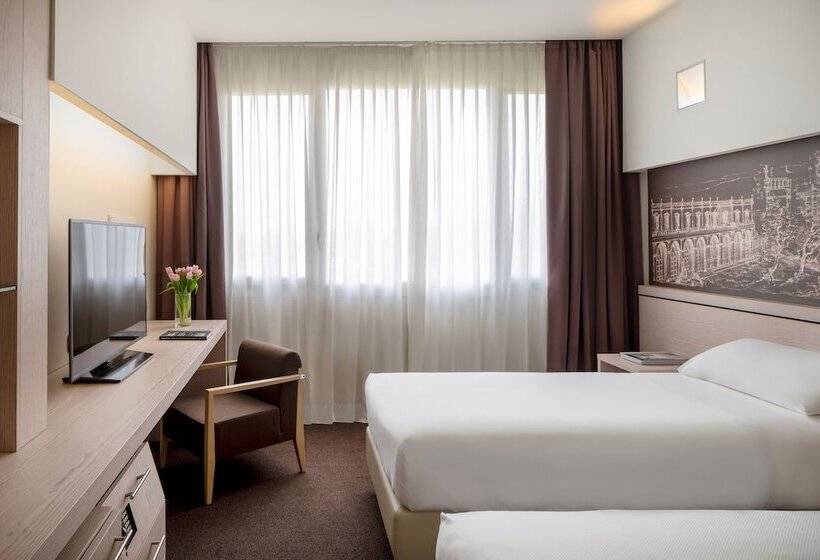Классический Номер, Unahotels Bologna San Lazzaro