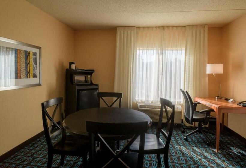 Люкс, Fairfield Inn & Suites Kennett Square