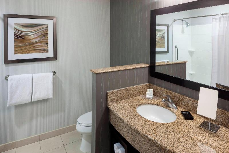 Номер Премиум, Hampton Inn & Suites Jennings