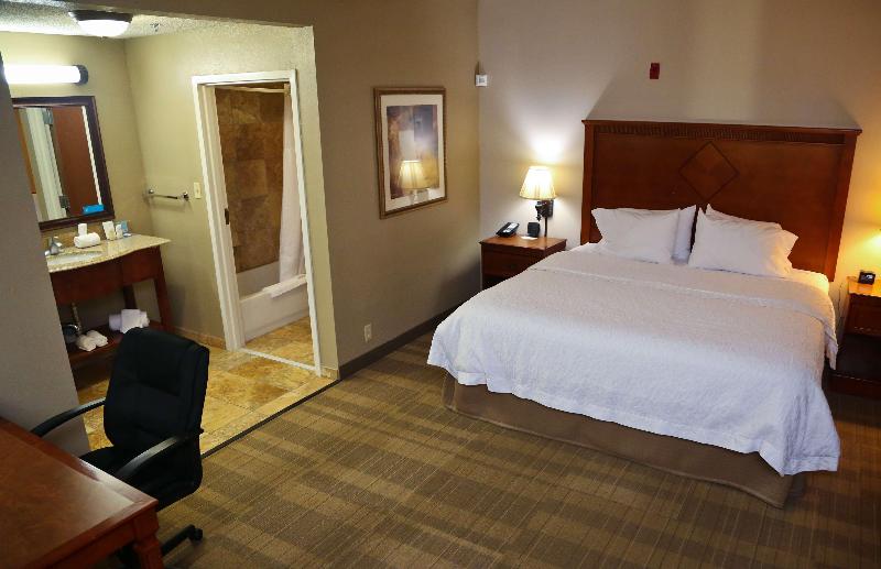 Стандартный Номер Кровать Кинг, Hampton Inn & Suites Jennings
