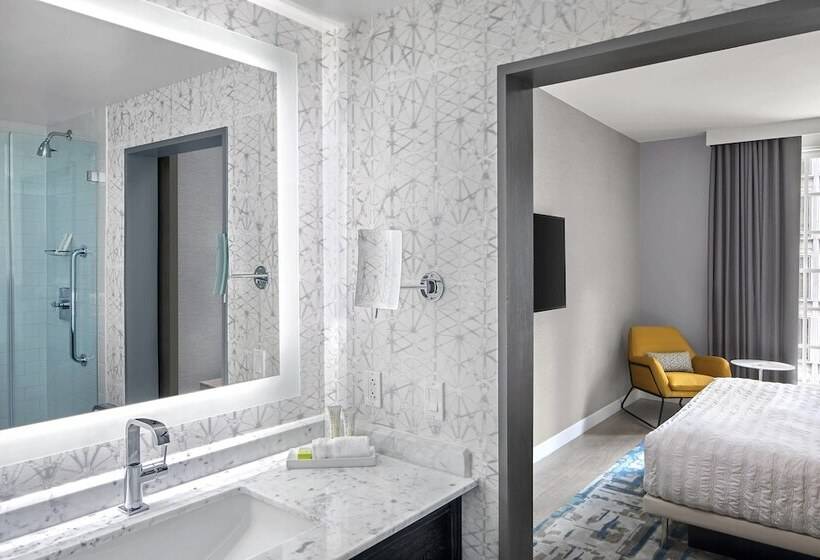 Standard Room 2 Double Beds, Le Méridien Philadelphia