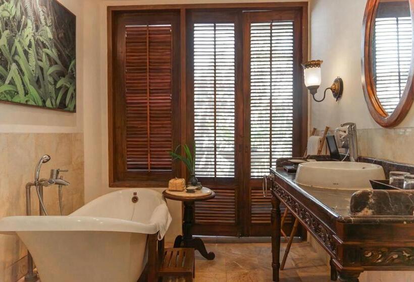 Люкс с Бассейном, Novus Giri Resort & Spa