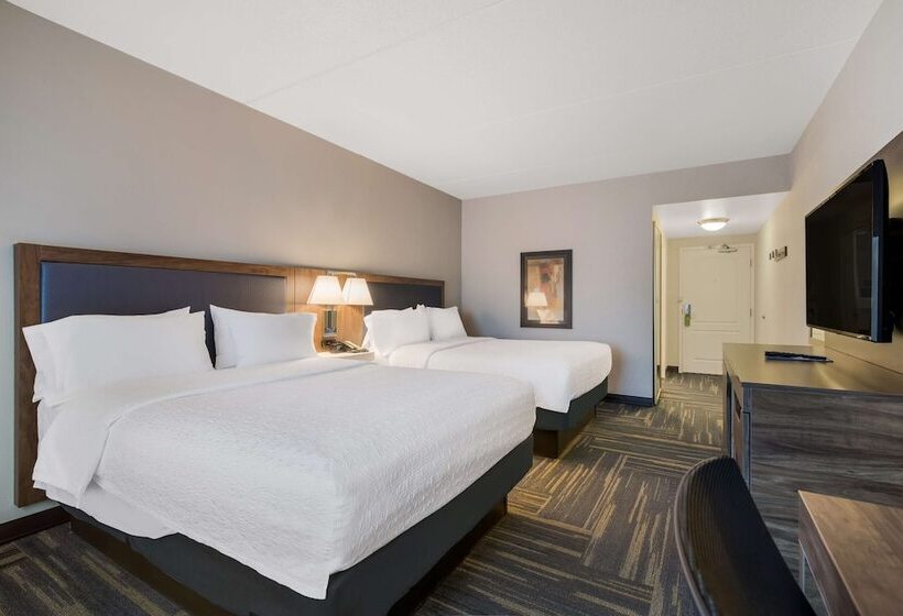 Номер Стандарт, Hampton Inn & Suites Plattsburgh