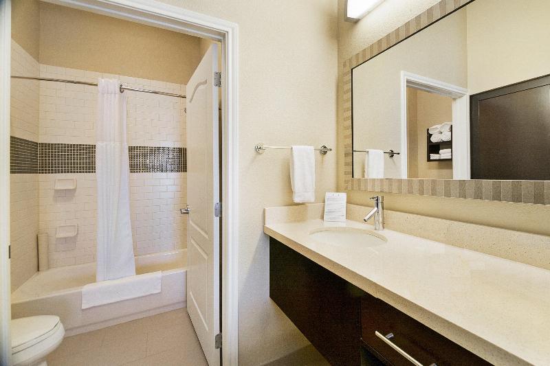 Люкс 2 Спальни, Staybridge Suites Longview, An Ihg