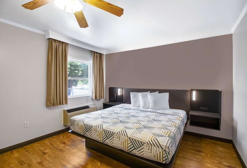 Номер Deluxe, Motel 6front Royal, Va