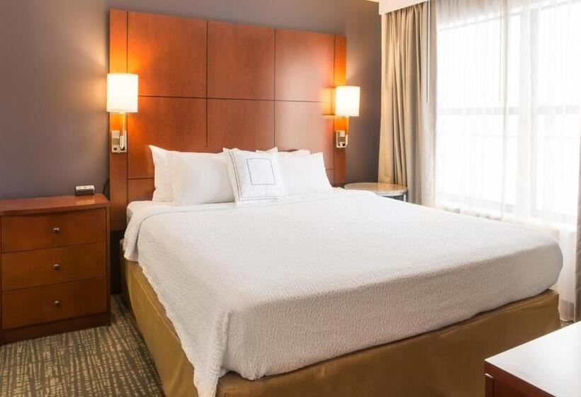 带大床的标准工作室, Residence Inn Lexington Keeneland/airport
