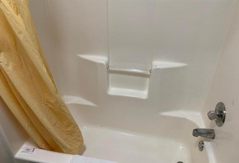 Номер Стандарт, Budget Inn Elkmont
