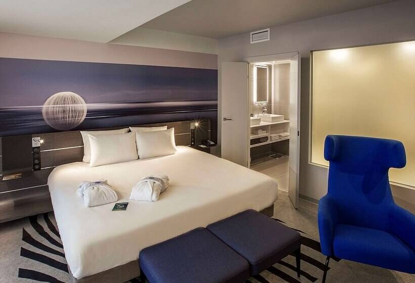 Полулюкс, Novotel Moscow City