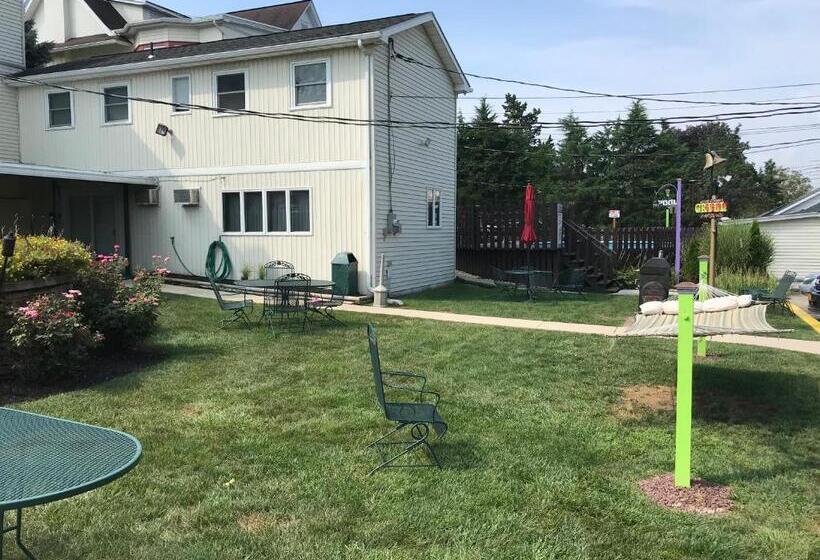 Family Suite, Simmons Motel And Suites