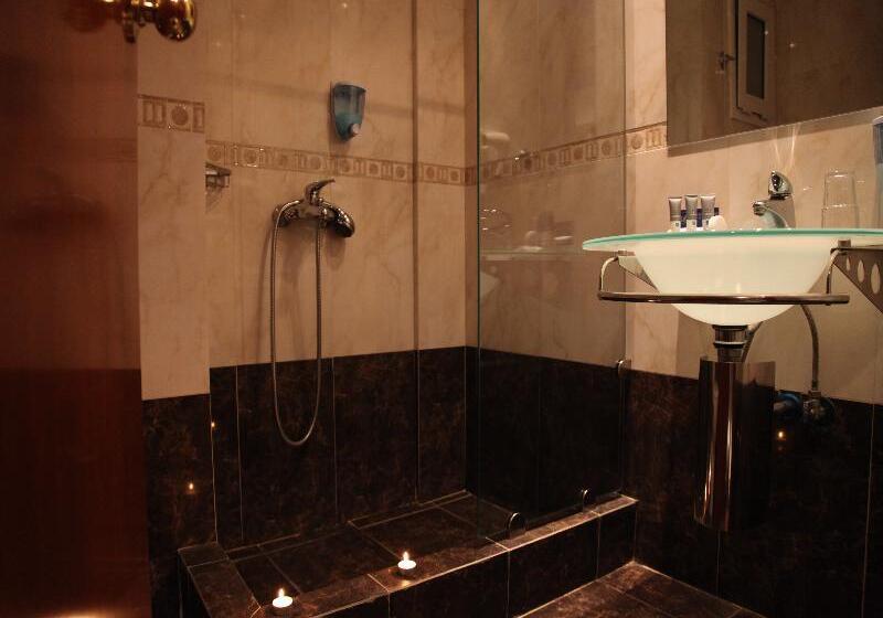 Номер Executive, Anastazia Luxury Suites & Spa