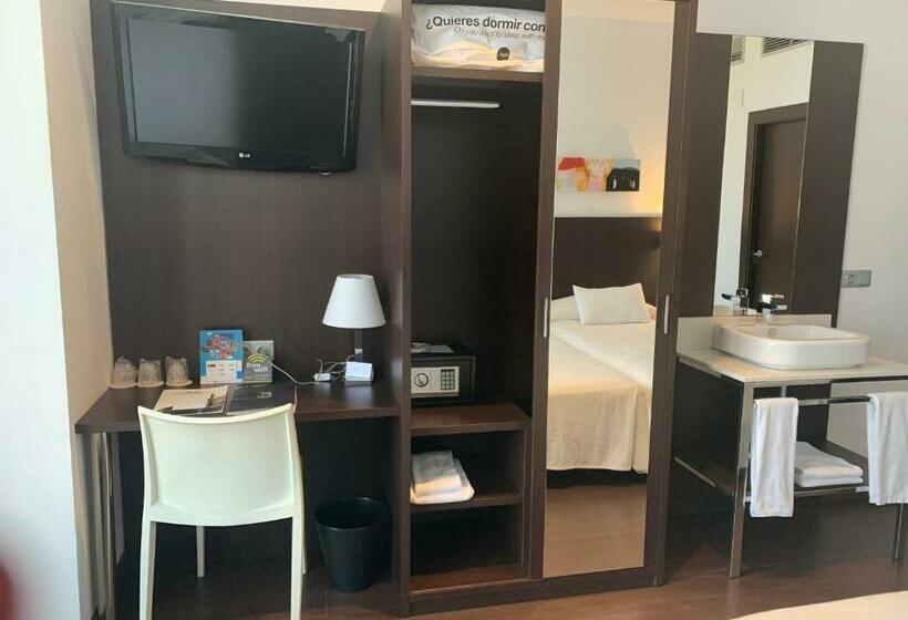 Номер Стандарт Трехместный, Sercotel Plana Parc