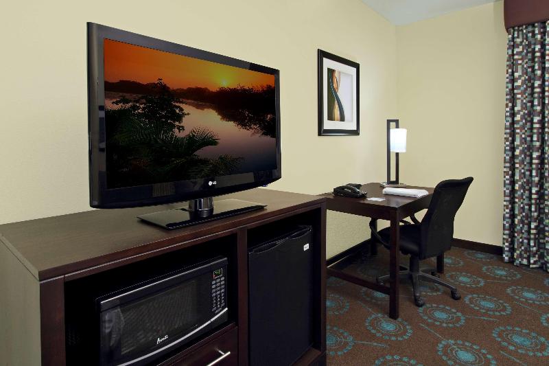 Büyük Çift Kişilik Yataklı Standart Oda, Hampton Inn Beeville