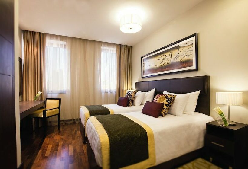 Superior Room, Mövenpick Hotel Apartments Al Mamzar Dubai