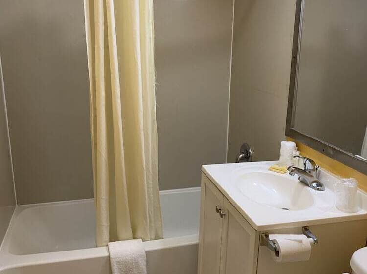 스탠다드 룸 더블 침대 2개, Scottish Inns Wrightstown