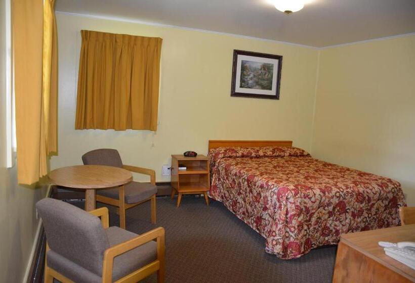 Номер Стандарт, The Village Motel