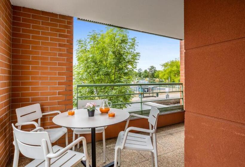 Апартаменты 1 Спальня, Appart City Confort St Quentin En Yvelines  Bois D Arcy