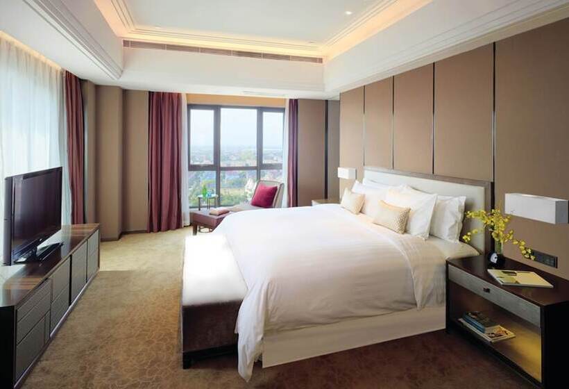 اتاق اجرایی, The Qube Hotel Shanghai Xinqiao
