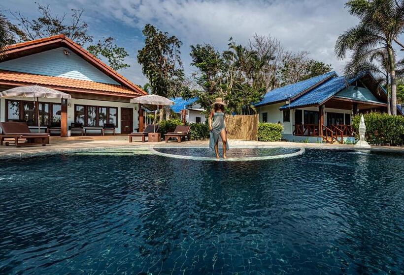 ویلای لوکس 1 خوابه, Rocky Point Resort