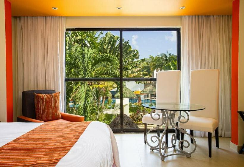 プールの見えるデラックスルーム, Grand Oasis Tulum Riviera