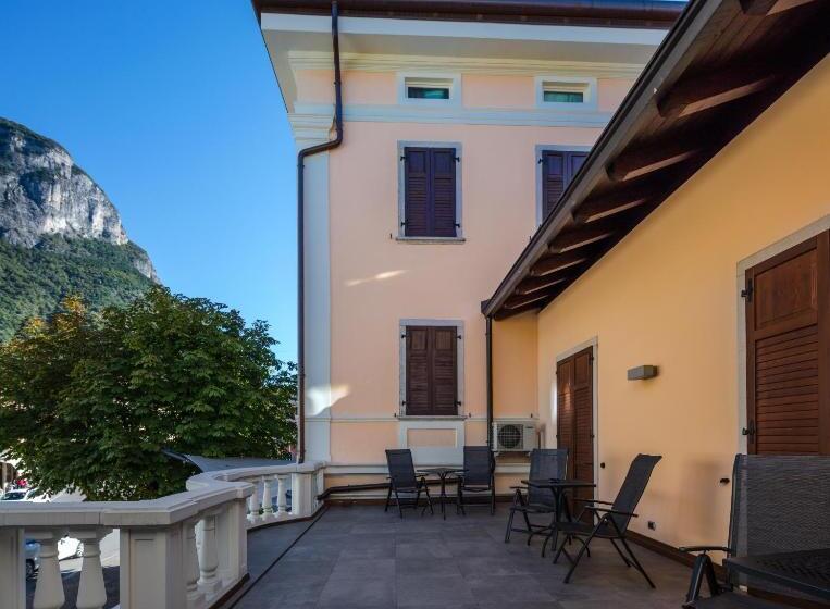带露台的豪华间, Albergo Caffe Centrale